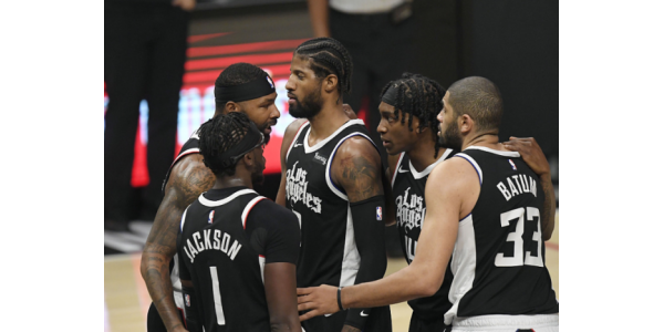 Los Angeles Clippers en los playoffs de la NBA volvieron a cambiar el juego en el tercer juego